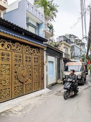 emart 2 gò vấp - hxh thông kd đa ngành nghề - 4 tầng mới ở ngay(071125)