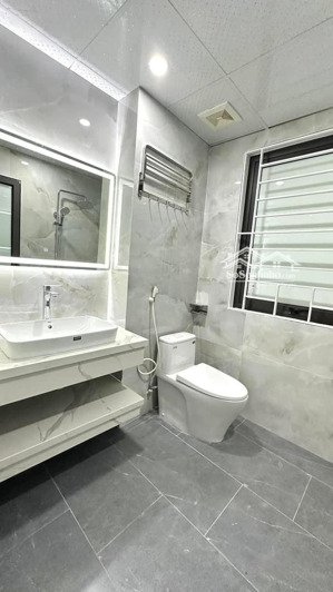 sở hữu ngay nhà đẹp ngõ hoa lâm, giá 6.2 tỷ, 30m2x5t, ở luôn