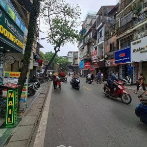 bán nhà phố hàng gà, hoàn kiếm, giá 110 tỷ, dt 118m2/mt 4,2m/2 tầng, đường 20m, dòng tiền.