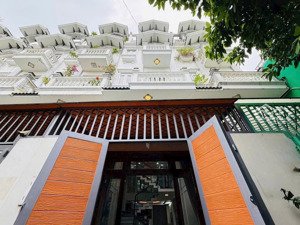 bán nhà hẻm xe hơi,64 m2 xây 5 tầng chỉ 9.5 tỷ,đường thống nhất,quận gò vấp