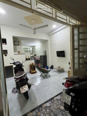 bán nhà mặt tiền đường tân ký tân quý, q.tân phú gần aeon mall kinh doanh hoặc cho thuê chỉ 6.5 tỷ