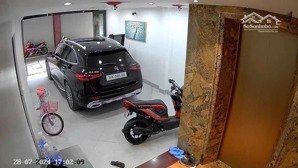 bán nhà riêng phố nguyễn đức cảnh.3 mặt thoáng.ô tô tránh nhau.7 tầng thang máy.61m2 giá 23.5 tỷ.