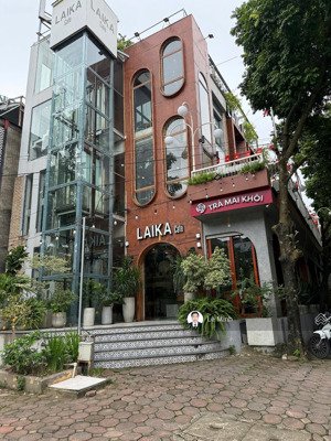 lô góc kđt văn quán gần mặt đường đôi vườn hoa ở và làm vp tốt dt 120m mt 22m giá 26 tỷ