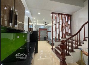 siêu hiếm thịnh hào 2- tt đống đa ngõ thông 7 tầng - giá 11.x- nội thất đẹp ở ngay