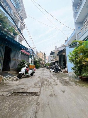 bán nhà 3 tầng 112m2, 1 sẹc,liên khu 10-11, dòng tiền 25tr - gía 8,7 tỷ