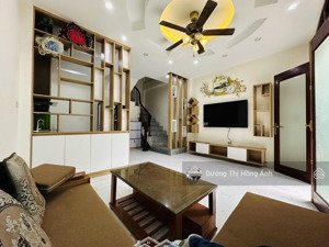 bán nhà 38m 5 tầng ỷ la giá nhỉnh 4 tỷ đẹp nhất dương nội