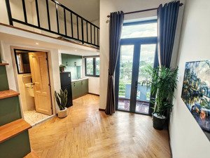 cho thuê siêu phẩm duplex ngay mặt tiền đường võ văn kiệt