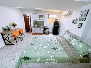 cho thuê phòng đẹp full nội thất - miễn phí dịch vụ, dọn phòng - ngay trung tâm quận 10