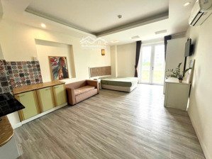 căn hộ dịch vụ/studio full nội thất quận 7 ban công siêu đẹp ngay phú mỹ hưng gần tdtu,rmit