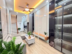 quan nhân mua là ở ngay tặng full nội thất, ngõ thông, trung tâm thanh xuân tiềm năng 28m2 7.3 tỷ