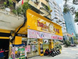 mặt tiền ngang 7m - sử dụng hơn 200m2 - phường cầu kho số 252 trần hưng đạo, quận 1