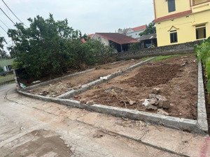 chính chủ cần tiền bán gấp lô đất dt 88.5m2 trục chính quang lãng - phú xuyên - hà nội.