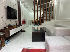 - nhà đẹp yên lộ, tổ 6 yên nghĩa - hà đông - oto lùi cửa - gần kđt đô nghĩa