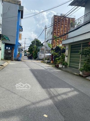 nhà mới 3 tầng ở ngay, quốc lộ 13, hiệp bình phước, thủ đức 76m (4.7x16.5m) hẻm xe hơi, chỉ 7.3 tỷ