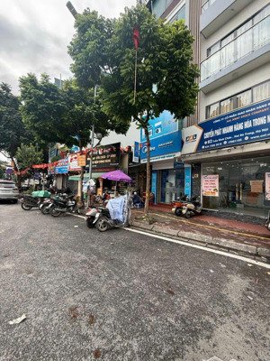 42,5 tỷ - mặt phố trần khát chân - hbt - 2 mặt đường ô tô - dt 60m - mt 5,5m - 7 tầng - thang máy