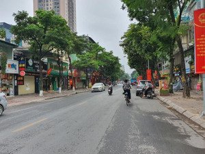 đất vàng 120 trần quốc vượng, 6m mặt tiền, kinh doanh, xây ccmn dòng tiền cao, gần nhiều trường học