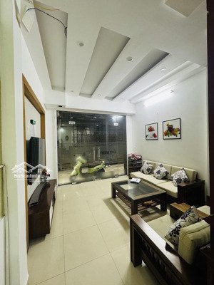 ngõ 136 trần duy hưng, hà nội. ngõ thông, rộng, 12 nhà ra phố. full nt. pháp lý rõ ràng. ở ngay.