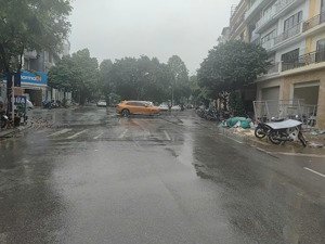 bán liền kề mới ,trục đường xe tải kinh doan, tc5, tân triều, thanh trì. 75m2 5 tầng. 21,8 tỷ