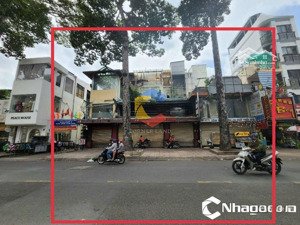 bán nhà mặt tiền nguyễn trãi. diện tích lớn: 20x31m. cn: 645m² - sát vách quận 1 - tiện xây cao ốc