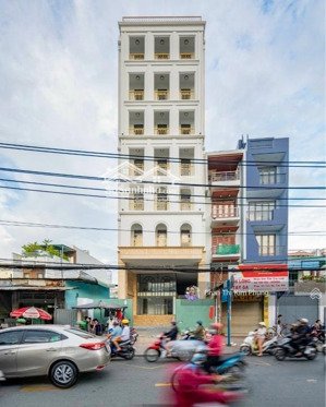 tòa căn hộ dịch vụ âu cơ 10x32m, 6 lầu, dòng tiền 300tr/tháng, giá 86 tỷ, tl