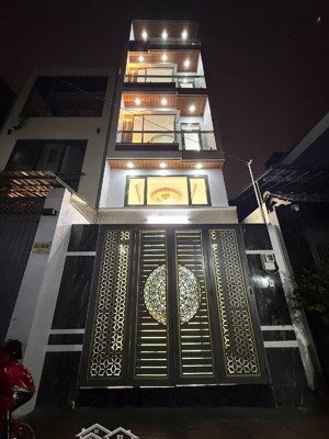 ngay aeon tân phú - bình long - nhà 5 tầng - hxh - nhỉnh 6 tỷ tl