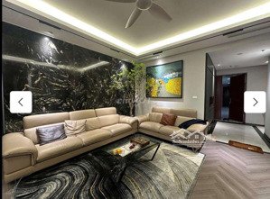 chung cư 113 trung kính tọa lạc tại trung kính, yên hòa, cầu giấy. tell 