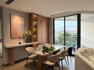 nhà em bán 2 ngủ - diện tích 91m² - ban công đông nam - full nội thất. sổ đỏ chính chủ