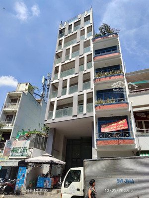 hạ giá,chủ cần bán nhanh toà nhà mặt tiền đường cô bắc p.cô giang quận 1.dt:7x38m2 giá 119 tỷ chốt.