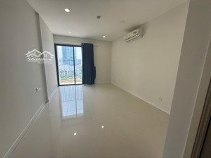 bán officetel lavida plus quận 7 27m², giá chỉ 1.95 tỷ bao hết, mua trừ lại 5% sổ lh 