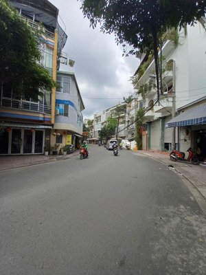 chính chủ bán gấp nhà 2 mặt tiền. đường bàu cát 8.p11. tân bình. giá 11.8 tỷ