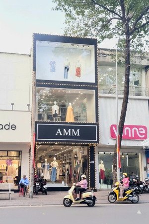 cho thuê nhà ngang 5mx20m mặt tiền võ văn tần, quận 3