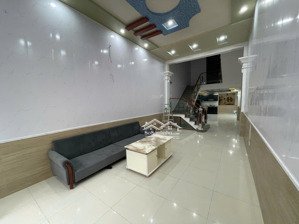 cho thuê nhà khu phân lô văn cao, 4 p.ngủ khép kín, dt: 83m2 x 4 tầng.