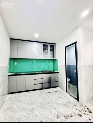 3.25T - Nhà đẹp ở liền - Nở hậu 3.6m - 2PN 2WC - Hướng Tây - SHR