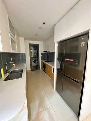 cho thue căn hộ 3pn masteri thảo điền, 96m2, giá 1300$, đầy đủ nội thất, dọn vào ở ngay