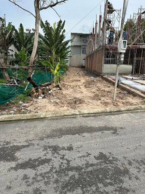 cần bán mặt tiền đường 179 tân phú q9 cũ, thuận tiện xây chdv, đầu tư