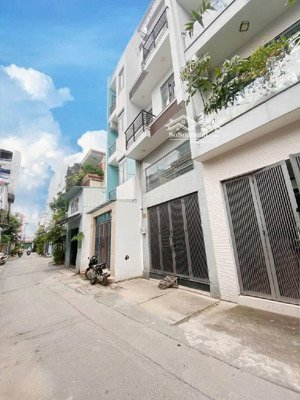 bán nhà quận tân bình, đường lạc long quân, phường 9, hxh 8m thông, ngang 5m, nhỉnh 8ty!