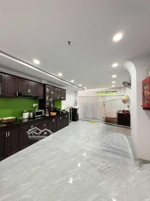 hxh nguyễn sơn 72m2 6tầng nhà mới có thang máy 12tỷ tl