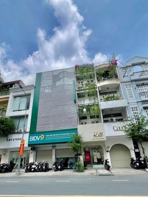 bán nhà mt cô giang q1-8m x 20m- 5 tầng - hdt: 230 triệu - giá chỉ 69 tỷ