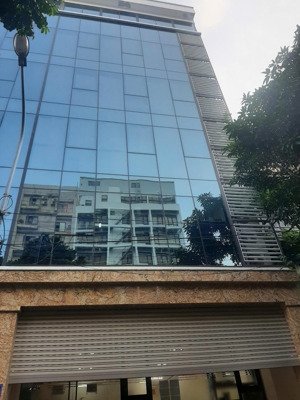 bán tòa nhà văn phòng mặt phố khuất duy tiến, dt đất: 150m², căn góc tổng diện tích sàn: 1500m²