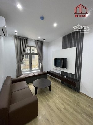 cho thuê căn hộ cao cấp 2 ngủ 1 khách 1 wc mặt phố giảng võ- ba đình