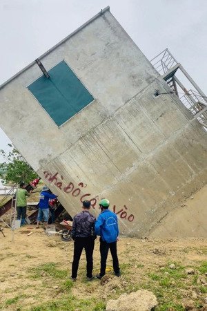 bán nhà mặt tiền vip tân phú khu bàn cờ giá chỉ 10 tỷ diện tích: 4x20m, vuông vức khu bàn cờ