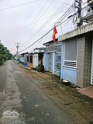 cần bán gấp lô đất vườn diện tích 1000m2 đường nhựa, 