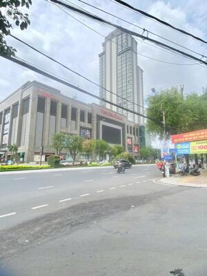 BÁN MẶT TIỀN ĐƯỜNG 30/4, đối diện VINCOM XUÂN KHÁNH. Giá 19 tỷ