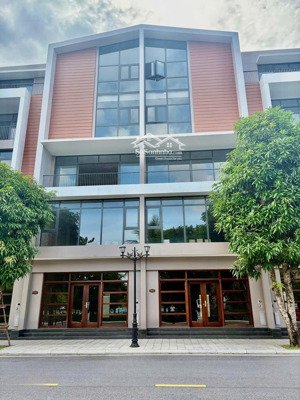 bán liền kề 78 m2 phố biển , mặt tiền 6 mét ,hoàn thiện 2 tầng , cạnh biển hồ, trường học,chung cư.