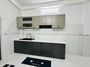 nhà mới 3 tấm đúc xe hơi đậu cửa, vũ tùng 38m2 3 tầng, 3.4m x 15m, 6.6 tỷ phường 2 bình thạnh