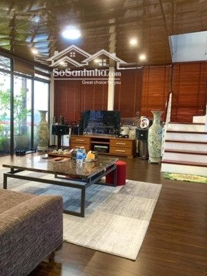 bán nhà đẹp ngọc thụy gần hồng tiến, 7 tầng thang máy, gara ô tô, full công năng