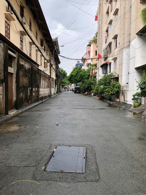 đất trống nguyễn kiệm p4 pn hẻm xe hơi 6m giá 3,8 tỉ tl