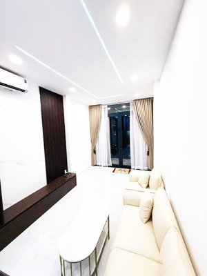 giảm 410 triệu nhà 4 tầng nguyễn trọng tuyển, tân bình ở ngay hoặc kinh doanh giá chỉ 7.99 tỷ