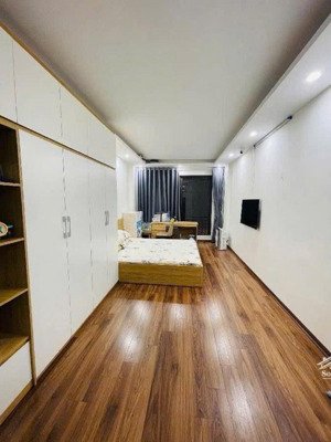 nhà đẹp-ngõ thẳng-bay nhanh-khương trung ngõ thông các ngả-nội thất xinh sò