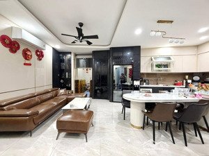 9 tỷ 150 -bán gấp nhà hẻm rộng - đường nguyễn hữu cầu, tân định , q1 - đang cho thuê 18triệu/tháng